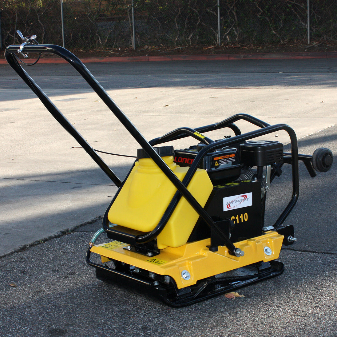 6.5HP Large Plate Walk behind Vibratory Plate Compactor Rammer Water Tank C110T