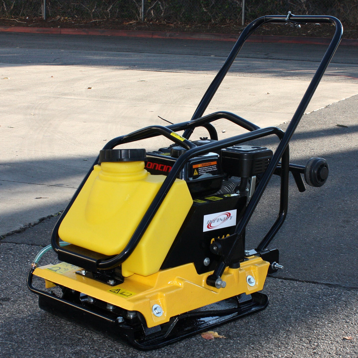 6.5HP Large Plate Walk behind Vibratory Plate Compactor Rammer Water Tank C110T