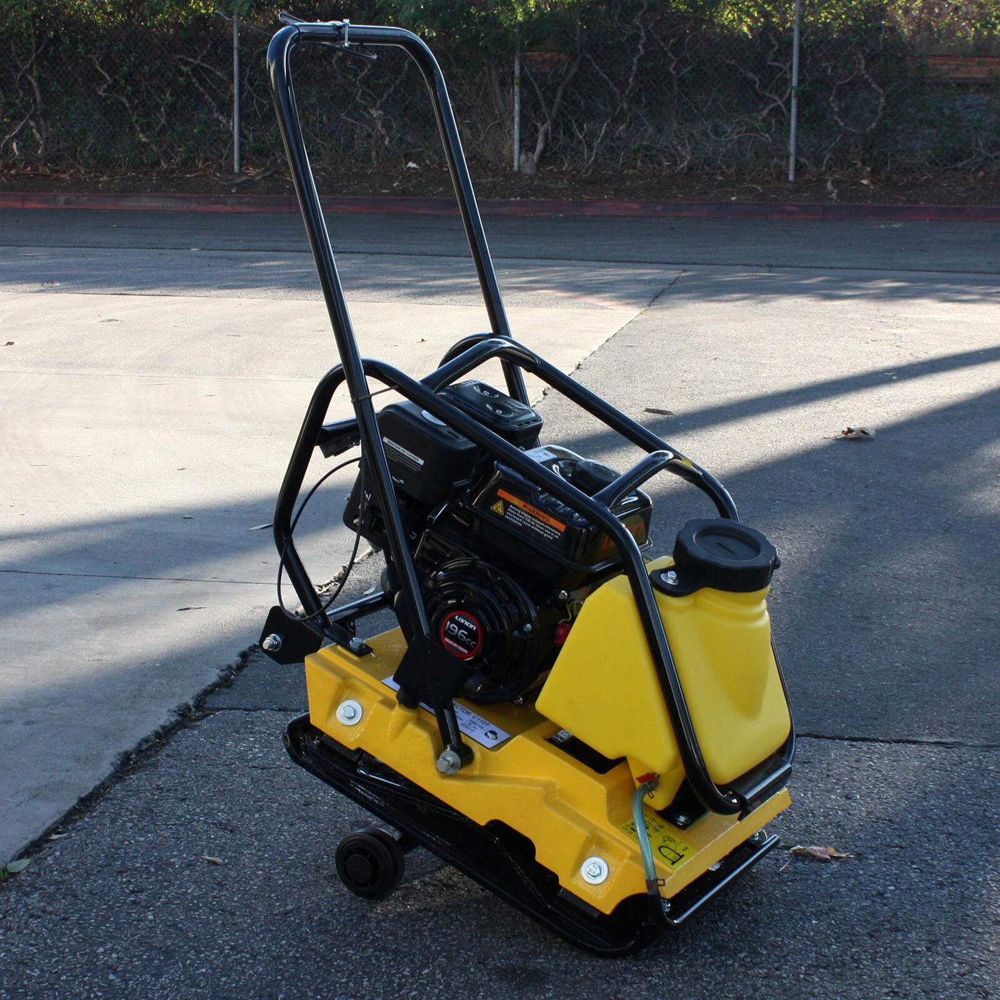 6.5HP Large Plate Walk behind Vibratory Plate Compactor Rammer Water Tank C110T